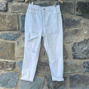 TOPSHOP ‘Ohio’ High Waisted Ripped Mom Jeans in Cream White Waist Size 28